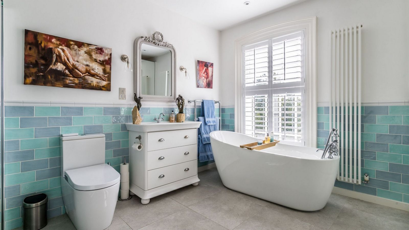 Five_Lovely_Bathrooms